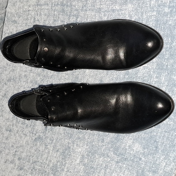 Portland Boot Company Black Ankle Boot with silver studs. 8 1/2. Block heel. - Picture 1 of 5